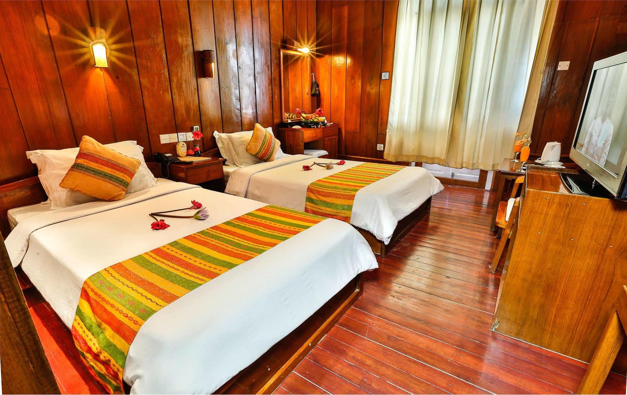 Paramount Resort Inle Lake Exteriör bild